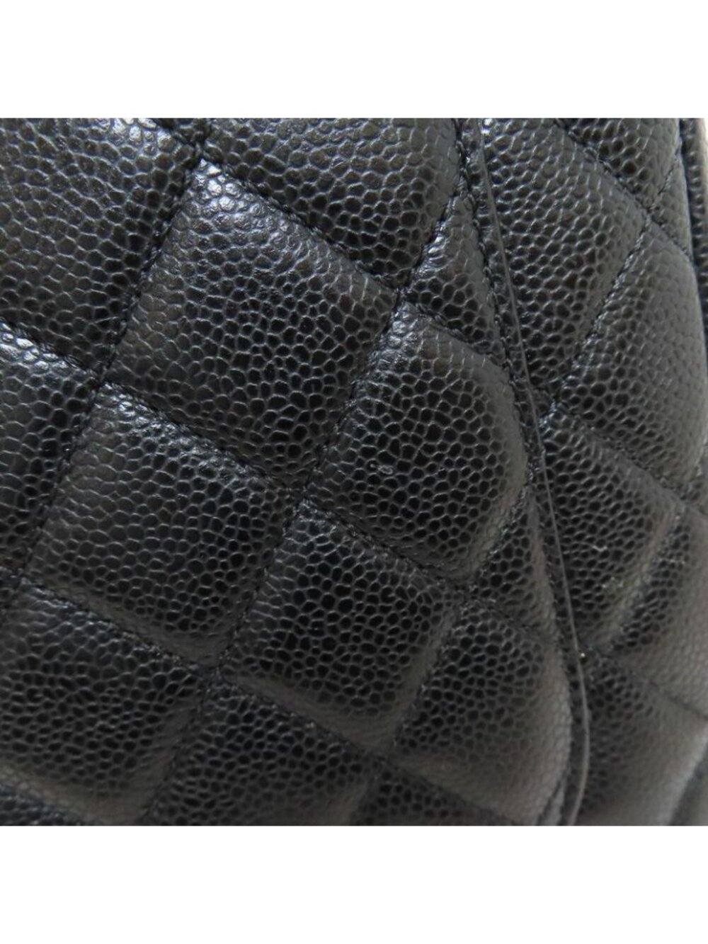 Chanel Quilted Silver Tote Grained Calfskin - Picture 15 of 15
